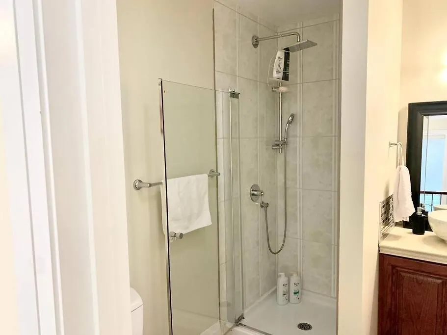 Spacious 6 Beds 3 Baths Home In Central Wifi Parking Ac Edmonton