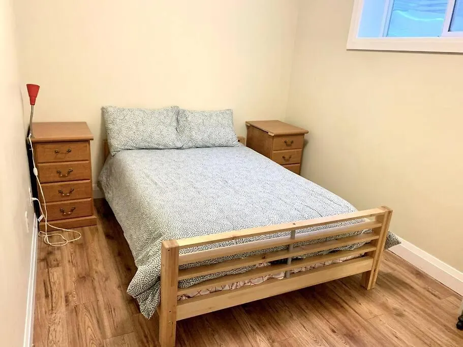 Appartement Spacious 6 Beds 3 Baths Home In Central Wifi Parking Ac Edmonton