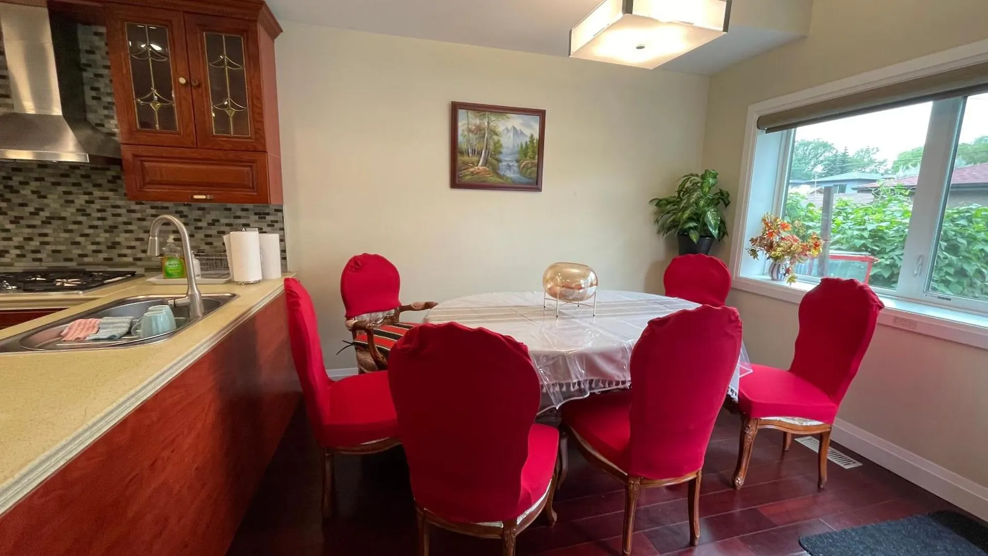 Appartement Spacious 6 Beds 3 Baths Home In Central Wifi Parking Ac Edmonton Canada