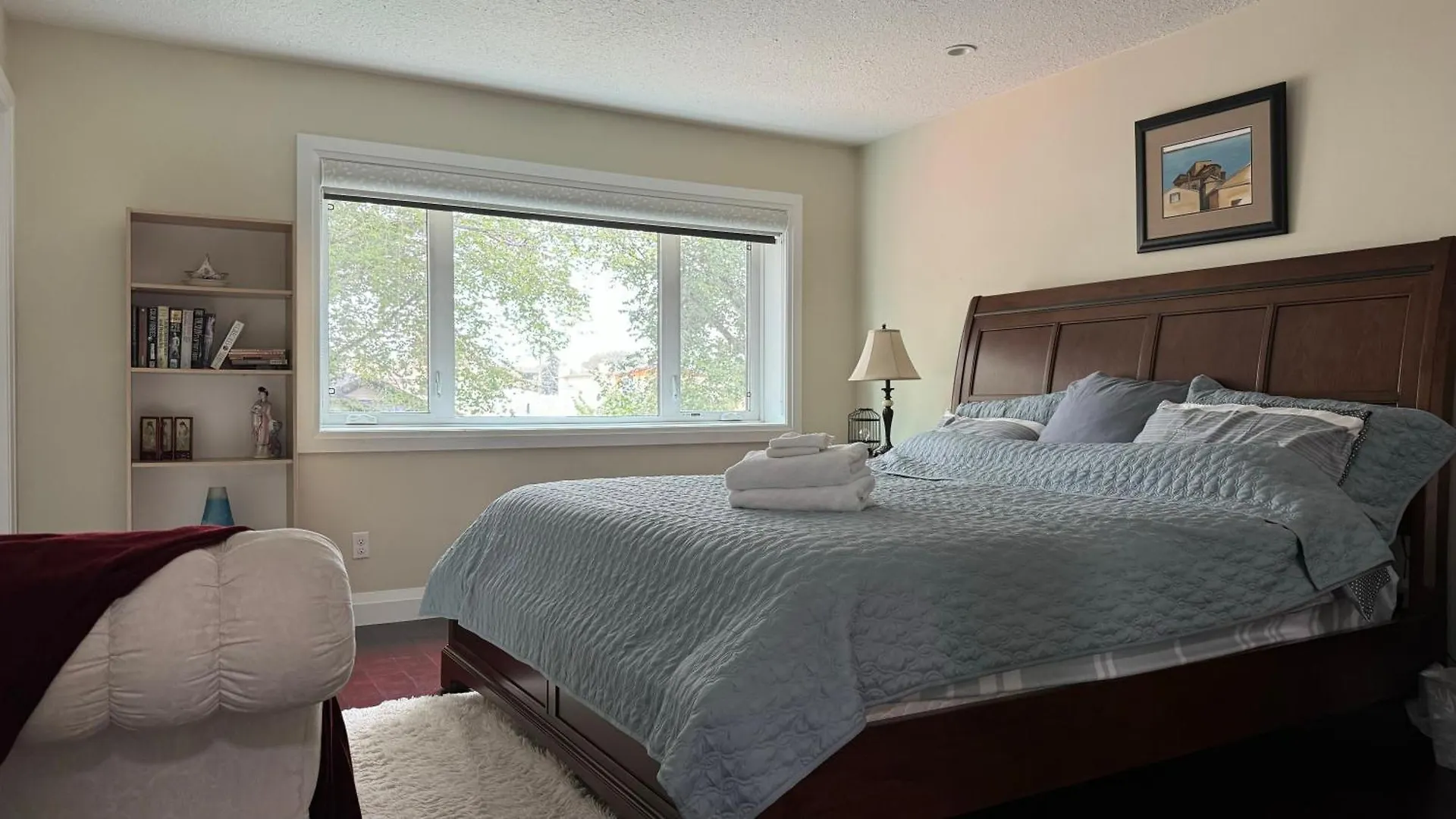 Spacious 6 Beds 3 Baths Home In Central Wifi Parking Ac Edmonton 0*,  Canada