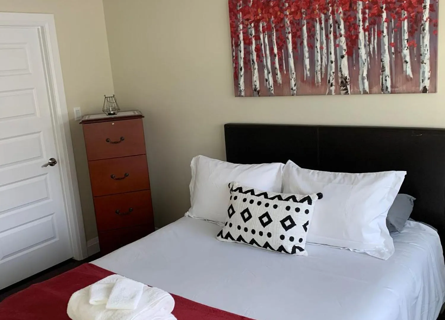 Spacious 6 Beds 3 Baths Home In Central Wifi Parking Ac Edmonton Appartement
